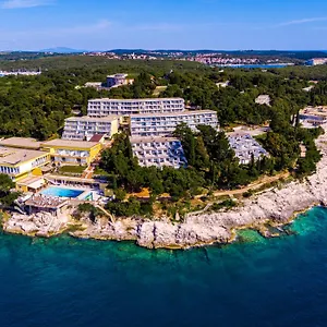 Pribjeći Splendid, Pula