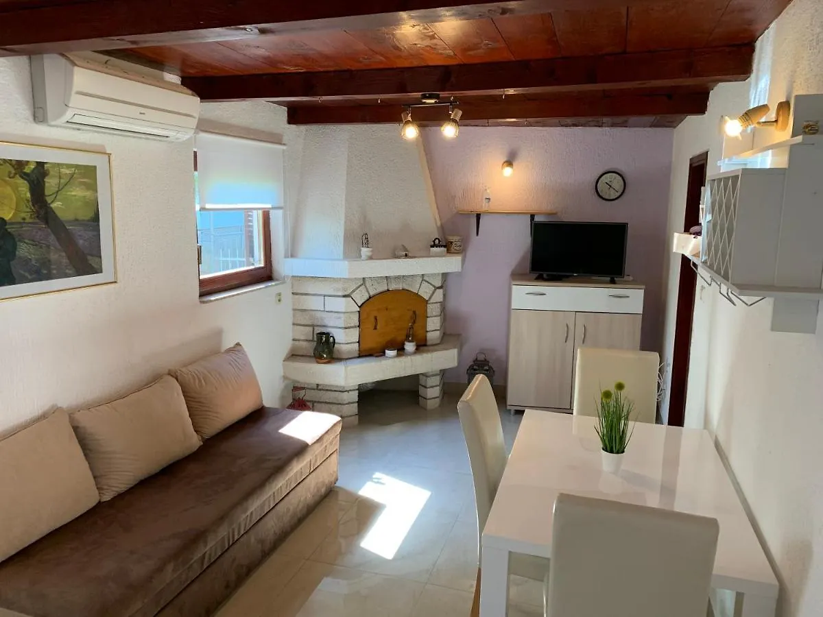 Holiday Home Dorina Pola