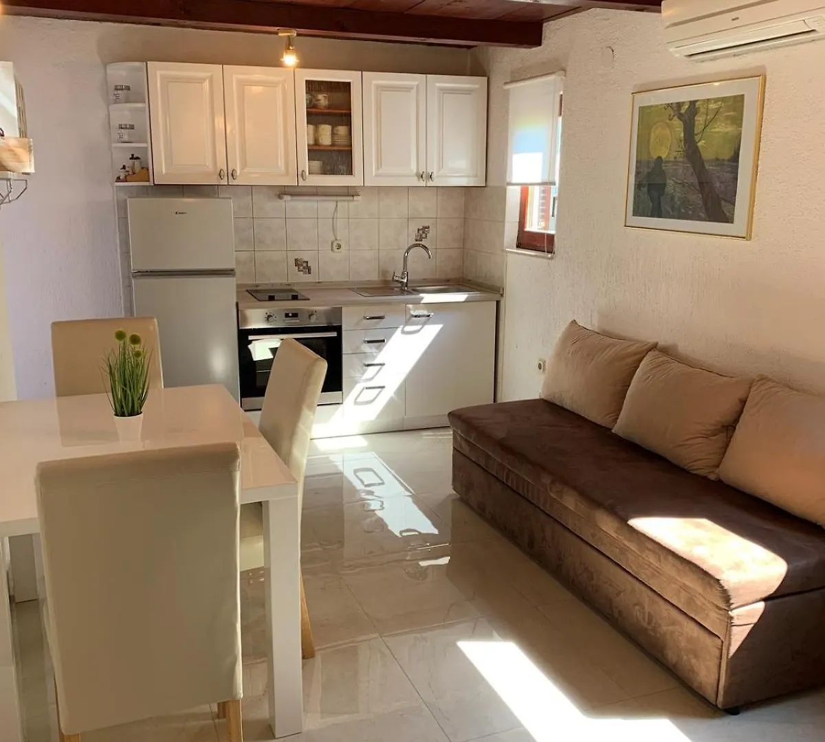 Holiday Home Dorina Pola 0*,  Croazia